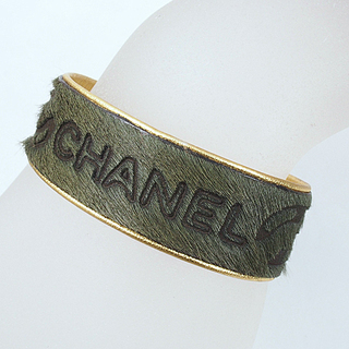 シャネル CHANEL ハラコ レザー ブレスレット カーキ