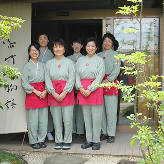 【時給¥1,000】旅館スタッフ（配膳・接客）平日「朝」のみ！朝活しながらお給料ゲット♪シフト自由でママさん活躍中の画像