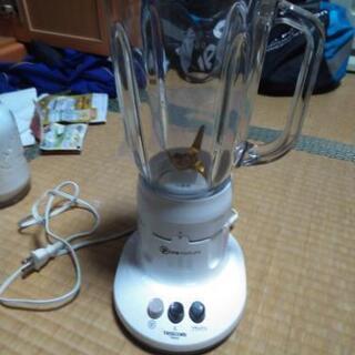 TESCOM製　TM840 ジュースミキサー