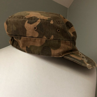 美品 ダメージ加工迷彩帽子の画像