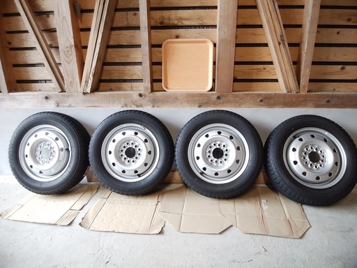 軽自動車 ブリジストン スタッドレスタイヤ・ホイール4本セット 155/65R13  溝たっぷり