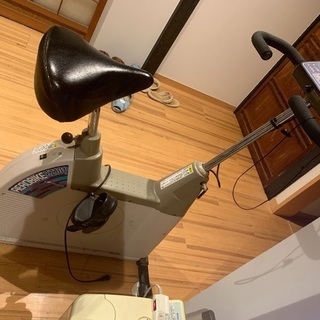 【緊急-引っ越しの為】コンビエアロバイクEZ101※動作確認済み
