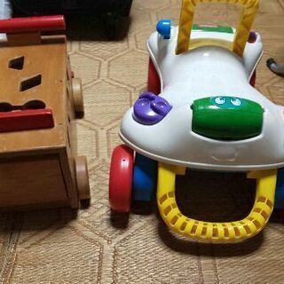 乗用玩具 ↔️残り木製一点のみの画像