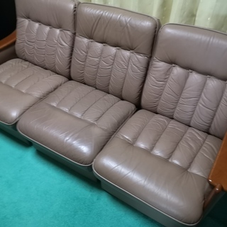 リビングソファー