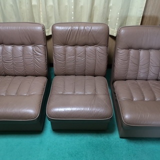 リビングソファーの画像