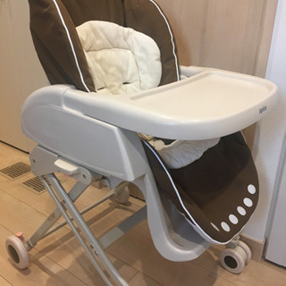 ハイアンドローチェア