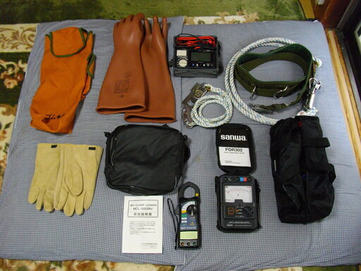 測定器　MCL500IR クランプリークメーター、PDR302,その他、電気主任技術者必携の測定器機一式