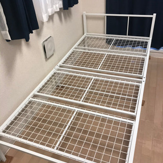 ニトリ　パイプベッド　シングルサイズ　白　ホワイトカラー(受付中！)の画像