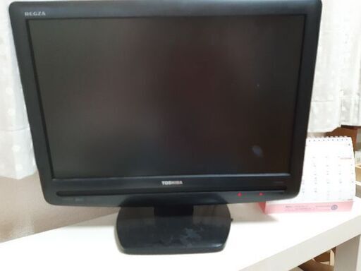 TOSHIBA　REGZA　液晶テレビ(純正リモコン付)