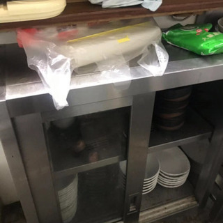 飲食店の棚を売りますの画像