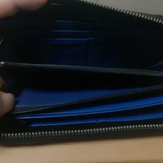 Neuinteresseの財布の画像