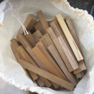 薪などに端材の詰め合わせ 