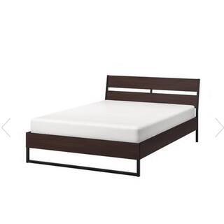クイーンベッド & マットレス（QUEEN　BED & Mattress)
