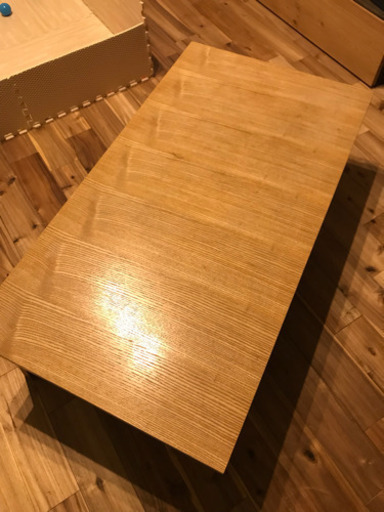 テーブル