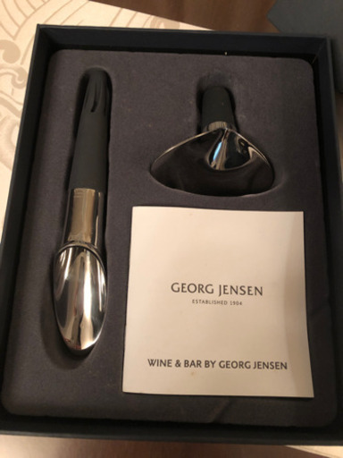 ジョージ ジェンセンのワインポアラーとストッパー
