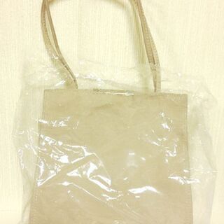 新品✨未使用 ベージュ系光沢パーティーミニバッグ の画像