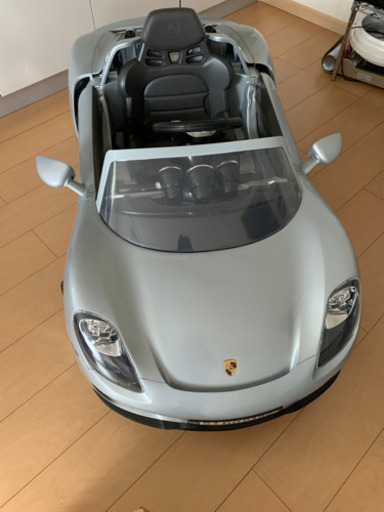 充電式おもちゃ車