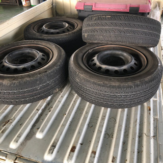 トヨタ　ノア　純正ホイール(ただ今交渉中)