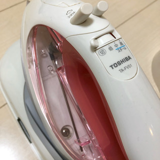 東芝　アイロン　2009年製