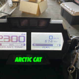 第1弾　シーズン間近！Arctic Cat 2018中古　162スノーモービルの画像