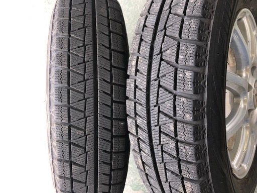 スタッドレスタイヤ　アルミ付き　145/80ｒ13　ﾌﾞﾘｼﾞｽﾄﾝ