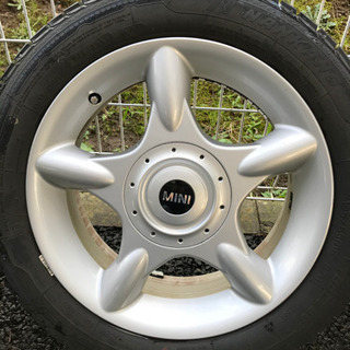 BMW ミニクーパー 純正16インチアルミホイール スタッドレス付き