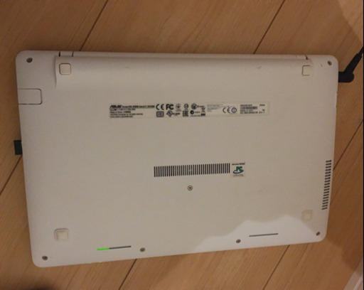 【急ぎます】ASUS X200MA ホワイト windows10+HDD 1TB＋無線マウス＋DVDドライブ