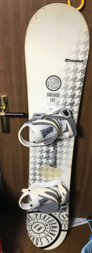 スノーボード　キスマーク　中古　140センチ