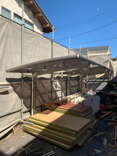 カーポート　自転車置き場