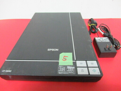 お得♪☆EPSON/エプソン A4 フラットベッド スキャナー GT-S640 動作OK 【ACアダプタ/USBケーブル付き】 4800dpi CCDセンサ