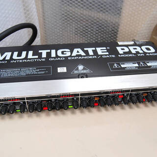 ベリンガー XR4400 MULTIGATE PRO TS-TR...