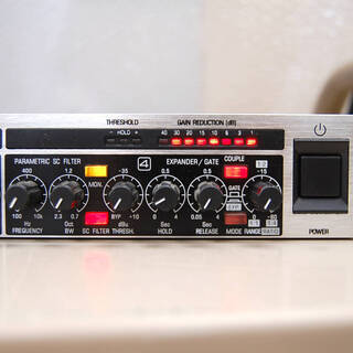 ベリンガー XR4400 MULTIGATE PRO TS-TRS変換ケーブル付属 マルチゲート BEHRINGER ☆ PayPay(ペイペイ)決済可能 ☆ 札幌市 清田区 平岡の画像