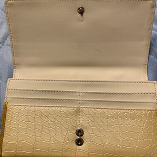 キティちゃん長財布の画像