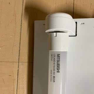 三菱電機　LEDライトユニットベース人感センサ付+LED40直管付