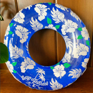 青い浮き輪です😃