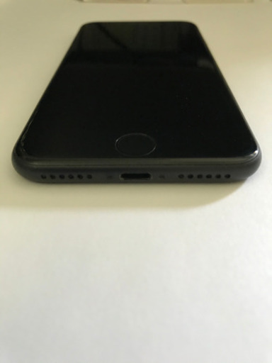 美品 AU iPhone7 32GB A1779(MNCEJ/A)ブラック