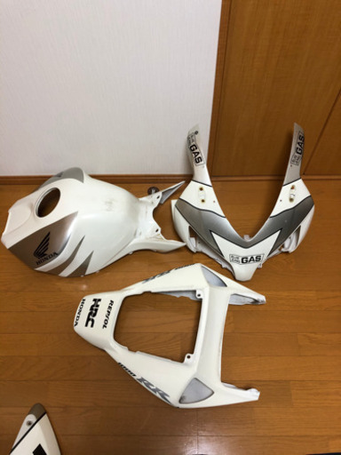 cbr1000rr sc57 レプソル カウル (ツボちゃん) 猿島のホンダの