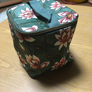 ポーチウェラブラットリーの画像