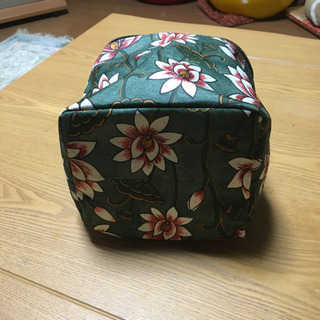 ポーチウェラブラットリーの画像