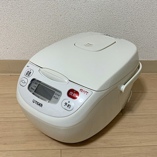 TIGER マイコン炊飯ジャー 炊飯器5.5合 JBG-Y100...