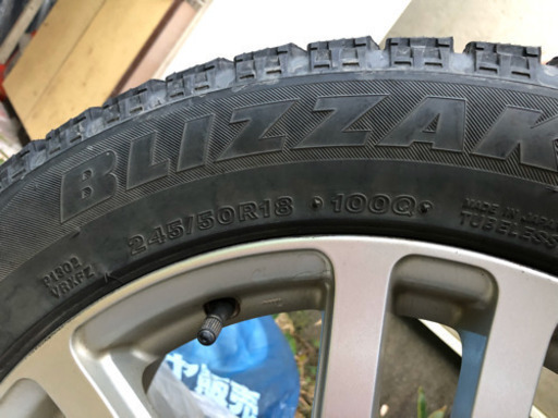 スタッドレスタイヤ　冬タイヤ　18インチ　245 50 18ブリザック　VRX