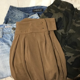 スカート、ズボンなど5着