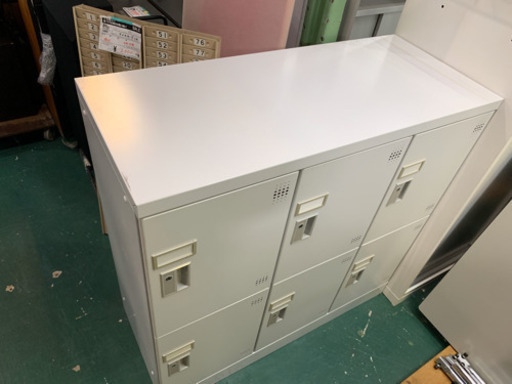 オフィス用　6人用ロッカー　900×880×380　鍵あり　中古