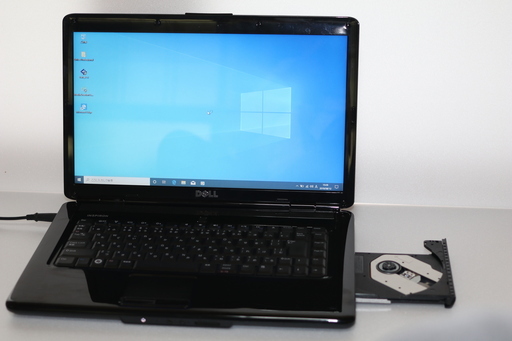 DELL inspiron1545　Windows10グレードアップ、メモリー増設済みになります。