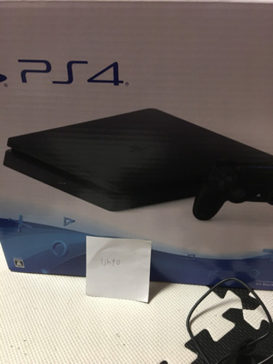 ＰＳ４ ブラック本体とソフト