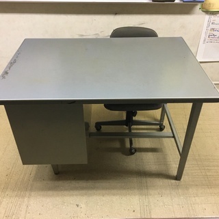 (特別キャンペーン！)中古事務机を格安でお譲りします