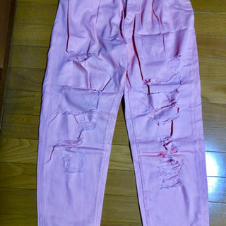👖未使用ダメージピンクジーンズ👖
