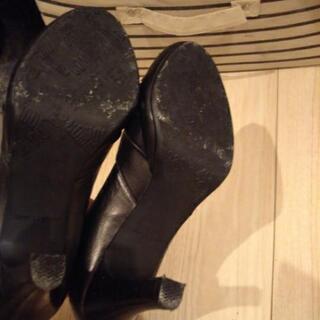 COMME CA DU MODE黒パンプス美品の画像
