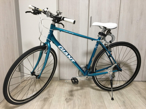 【受付終了】新品同様Giant Escape R3