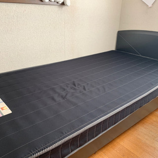 （現在お話し中）シングルベッド　黒　フランスベッド